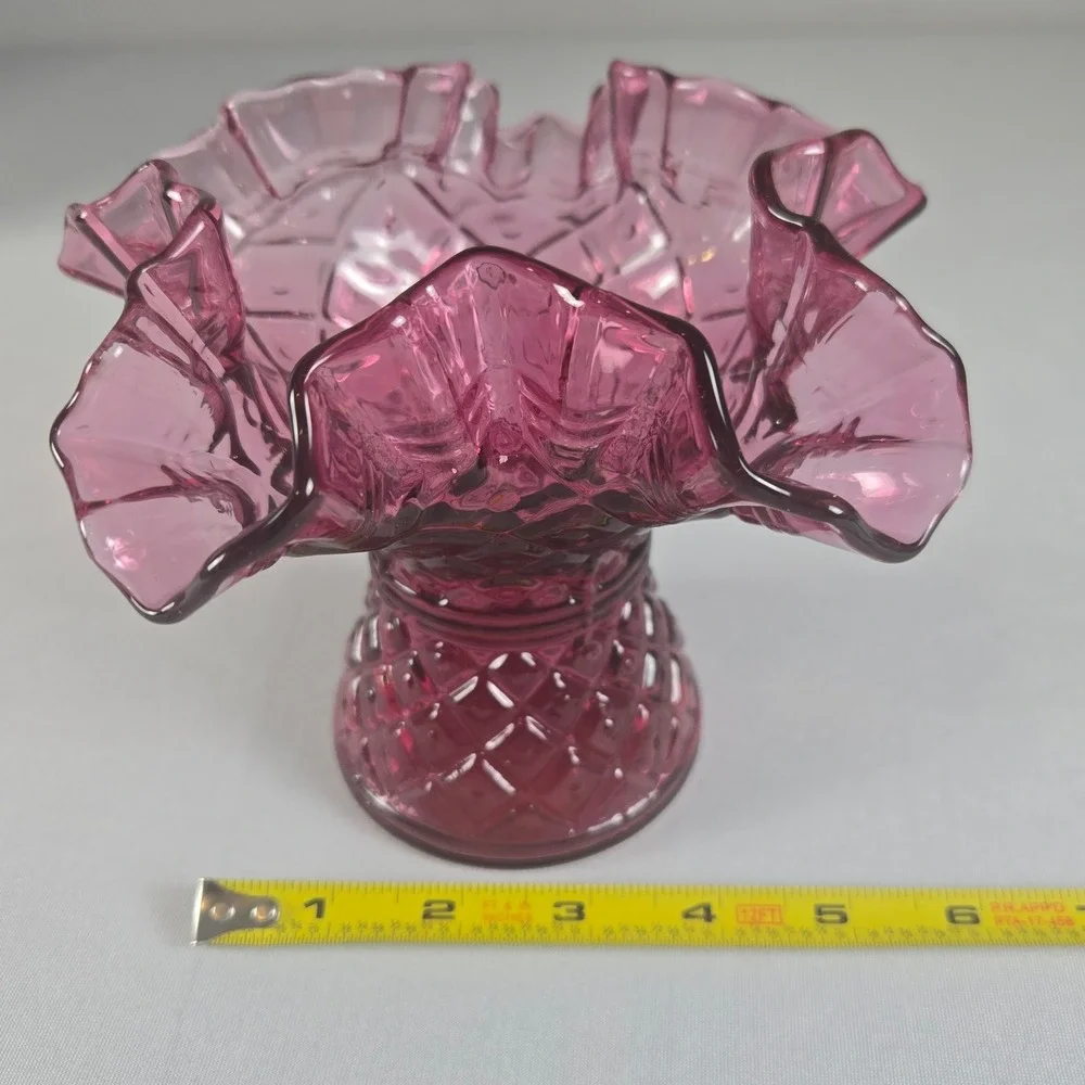 Vintage Cranberry Pink‎ Glass Ruffle Vase Diamond Pattern Fenton Style Art Glass